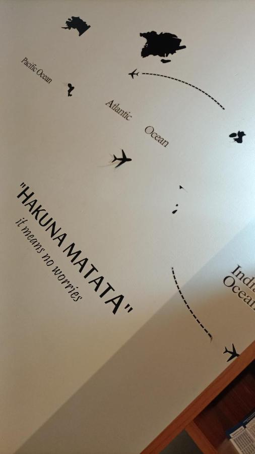 Hakuna Matata ,Grazioso Appartamento In Centro Καζέρτα Εξωτερικό φωτογραφία